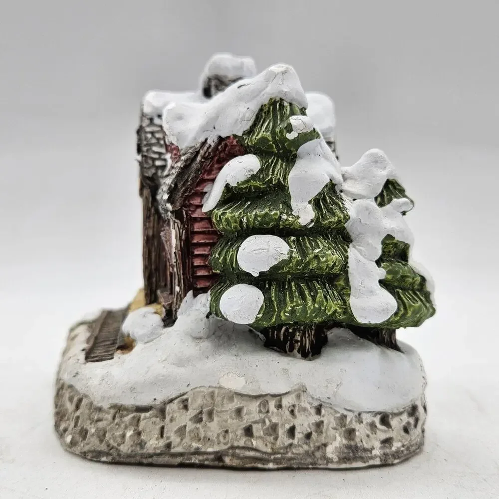 Vintage 1985 Mann Christmas Train Station House Lighted Resin Village Figurine